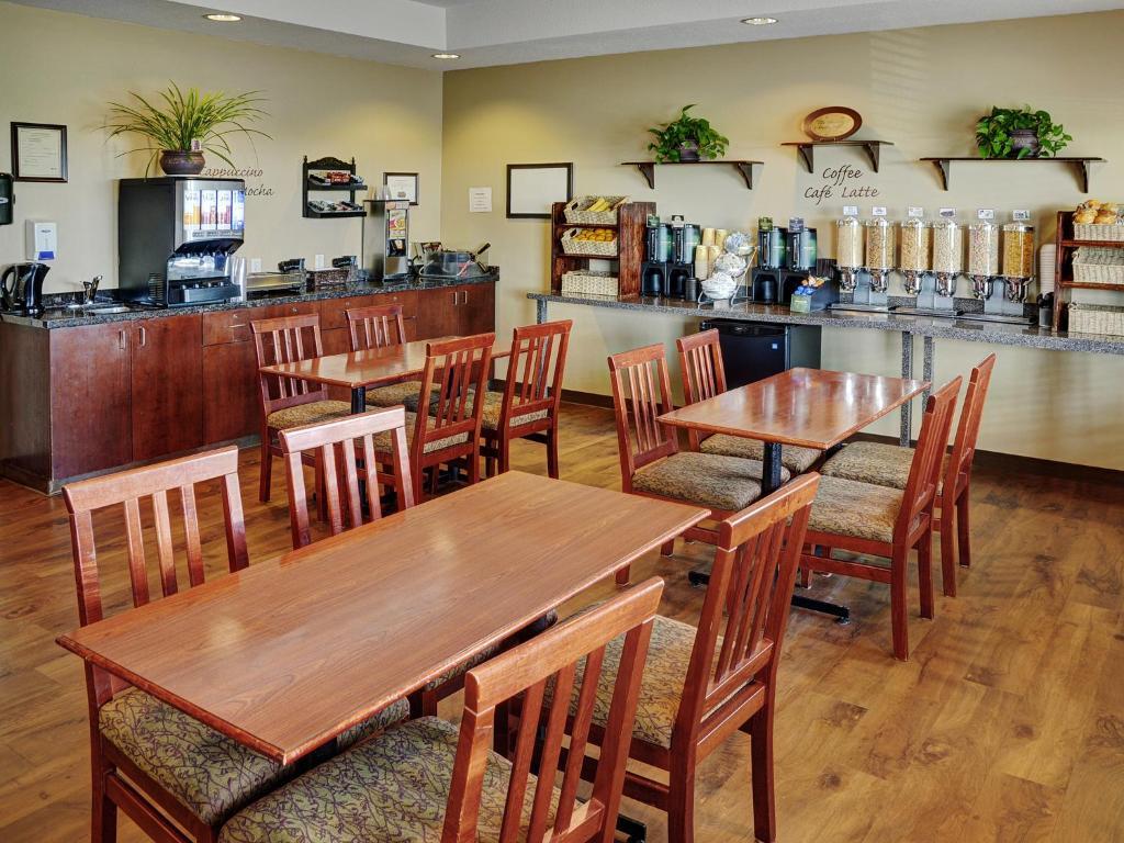 Lakeview Inns & Suites - Slave Lake Esterno foto